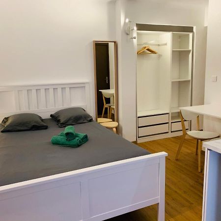 Tulipe Studio Apartment Manosque Exterior photo