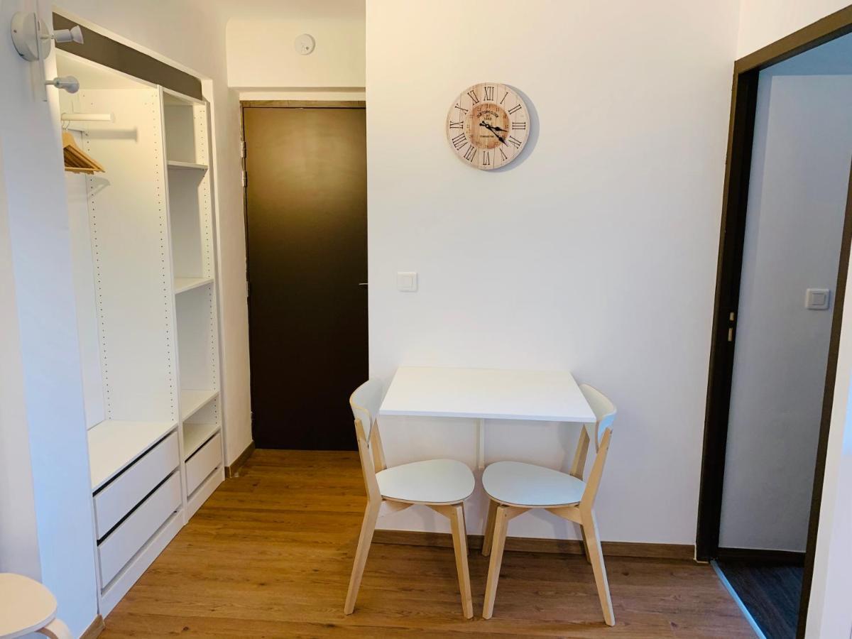 Tulipe Studio Apartment Manosque Exterior photo
